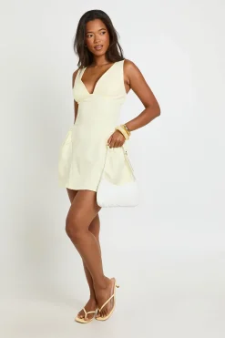 boohoo Robe Patineuse Cintrée À Décolleté Cœur<Femme Robes Patineuses|Robes