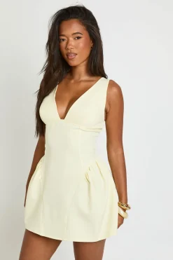 boohoo Robe Patineuse Cintrée À Décolleté Cœur<Femme Robes Patineuses|Robes