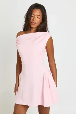 boohoo Robe Patineuse Cintrée À Encolure Drapée Asymétrique<Femme Robes Patineuses|Robes