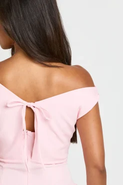 boohoo Robe Patineuse Cintrée À Encolure Drapée Asymétrique<Femme Robes Patineuses|Robes