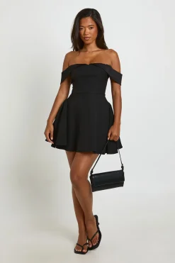 boohoo Robe Patineuse Cintrée À Encolure Bardot Cœur<Femme Robes Patineuses|Robes