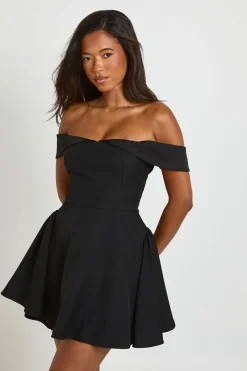 boohoo Robe Patineuse Cintrée À Encolure Bardot Cœur<Femme Robes Patineuses|Robes