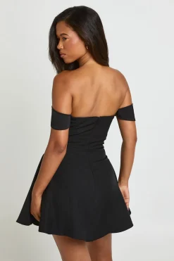 boohoo Robe Patineuse Cintrée À Encolure Bardot Cœur<Femme Robes Patineuses|Robes