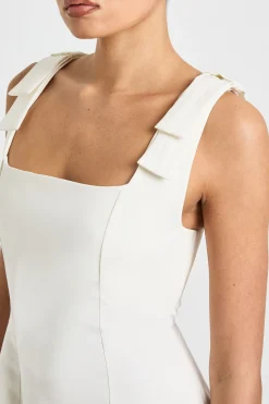 Robe Patineuse à Col Carré et Épaules Nouées