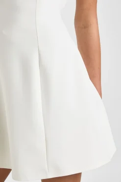 Robe Patineuse à Col Carré et Épaules Nouées
