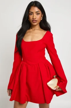 Robe patineuse à corset structurée