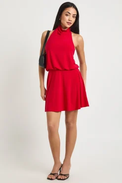 Robe Patineuse Dos Nu À Encolure Américaine En Tissu Fluide