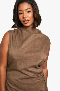Robe patineuse à double couche et épaules froncées Plus