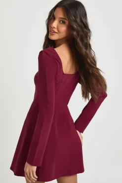 boohoo Robe Patineuse en Bengaline à Encolure Carrée et Ourlet Godet<Femme Robes Patineuses|Robes Remise De Diplôme