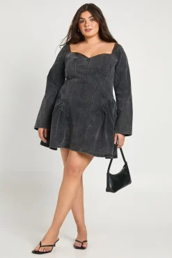 boohoo Robe Patineuse En Denim Avec Détails De Coutures Grande Taille<Femme Denim|Denim