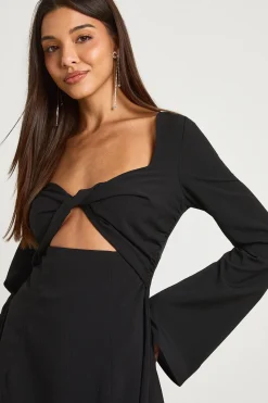 boohoo Robe patineuse en mélange de satin à manches évasées<Femme Satin Et Dentelle|Robes Patineuses