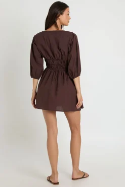 boohoo Robe Patineuse Froncée À Manches Volumineuses Effet Lin Pour Grande Taille<Femme Toutes Les Robes|Robes
