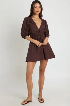 boohoo Robe Patineuse Froncée À Manches Volumineuses Effet Lin Pour Grande Taille<Femme Toutes Les Robes|Robes