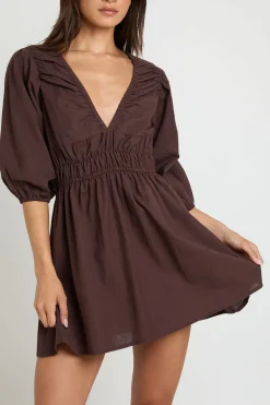 boohoo Robe Patineuse Froncée À Manches Volumineuses Effet Lin Pour Grande Taille<Femme Toutes Les Robes|Robes