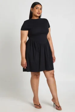 Robe Patineuse Grande Taille En Coton Avec Taille Cintrée Et Manches Courtes