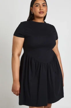 Robe Patineuse Grande Taille En Coton Avec Taille Cintrée Et Manches Courtes