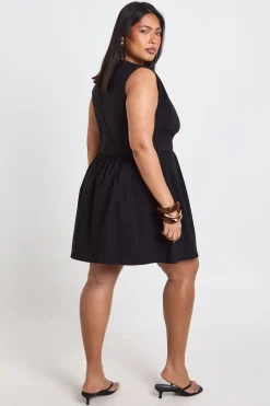 boohoo Robe Patineuse Grande Taille À Décolleté Plongeant En Bengaline<Femme Robes Patineuses|Robes