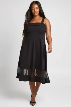 Robe Patineuse Grande Taille À Encolure Carrée