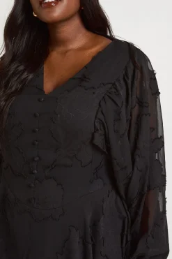 Robe Patineuse Grande Taille À Motif Floral Dévoré Avec Manches Bouffantes Et Ourlet À Volants