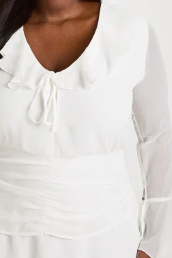 boohoo Robe patineuse grande taille en chiffon à taille froncée<Femme Robes Patineuses|Robes À Manches Longues