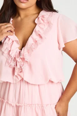 boohoo Robe Patineuse Grande Taille En Mousseline À Volants<Femme Toutes Les Robes|Robes Patineuses