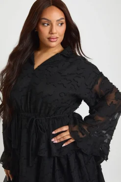 boohoo Robe Patineuse Grande Taille en Mousseline Dévorée à Volants<Femme Robes Patineuses|Robes À Manches Longues