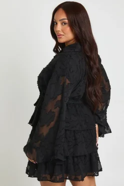 boohoo Robe Patineuse Grande Taille en Mousseline Dévorée à Volants<Femme Robes Patineuses|Robes À Manches Longues