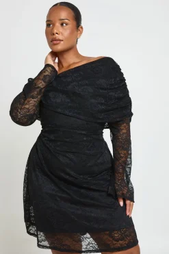 Robe Patineuse Grande Taille En Dentelle Asymétrique À Épaules Dénudées
