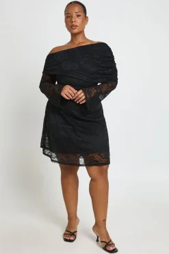 Robe Patineuse Grande Taille En Dentelle Asymétrique À Épaules Dénudées
