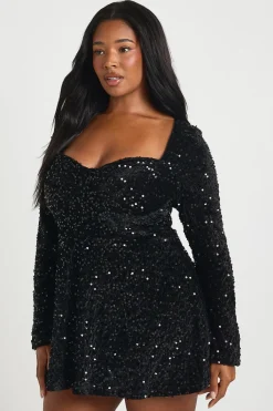 boohoo Robe Patineuse Grande Taille à Encolure Cœur et Manches Longues<Femme Robes Patineuses|Robes À Manches Longues