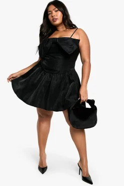 Robe patineuse grande taille avec détails de nœud et bretelles
