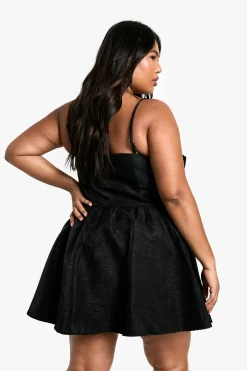 Robe patineuse grande taille avec détails de nœud et bretelles