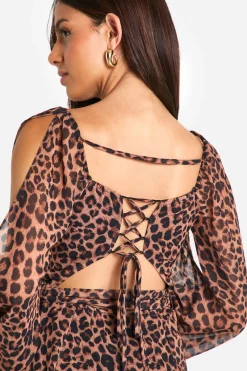 Robe patineuse à imprimé léopard et dentelle
