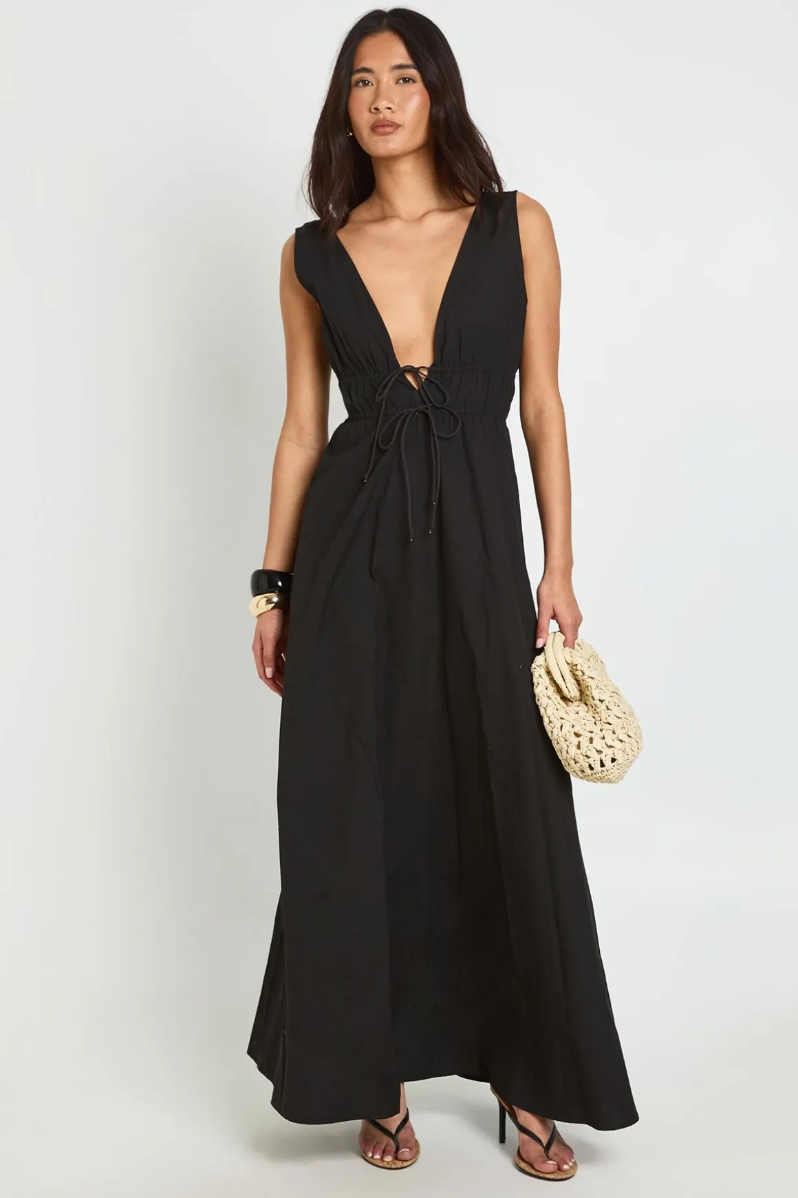 Robe Patineuse Maxi À Décolleté Plongeant En V Avec Nœud Devant