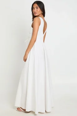 boohoo Robe Patineuse Maxi À Décolleté Plongeant Et Nœud Frontal<Femme Robes Patineuses|Robes