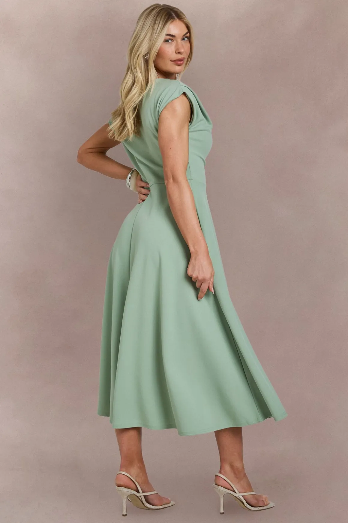 Robe Patineuse Midi Asymétrique En Crêpe