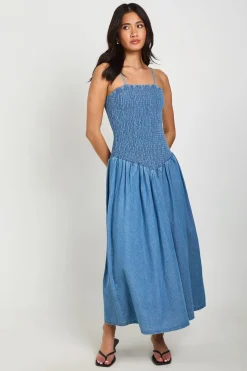 Robe Patineuse Mi-longue En Chambray À Corsage Froncé