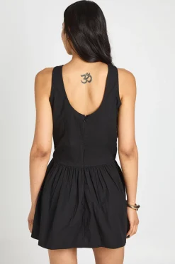 boohoo Robe Patineuse Mini À Basque En Coton Pour Grandes Tailles<Femme Robes Patineuses|Robes
