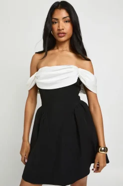 Robe patineuse mini à détail drapé contrasté