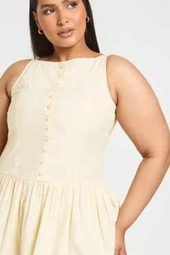 Robe Patineuse Mini Grande Taille À Encolure Bateau Avec Détail De Boutons