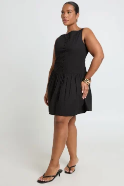 Robe Patineuse Mini Grande Taille Col Bateau Avec Détail Boutonnage