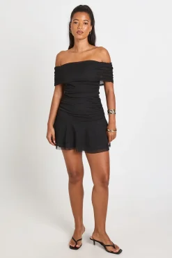 boohoo Robe Patineuse Moulante À Encolure Bardot En Mesh<Femme Robes Patineuses|Robes