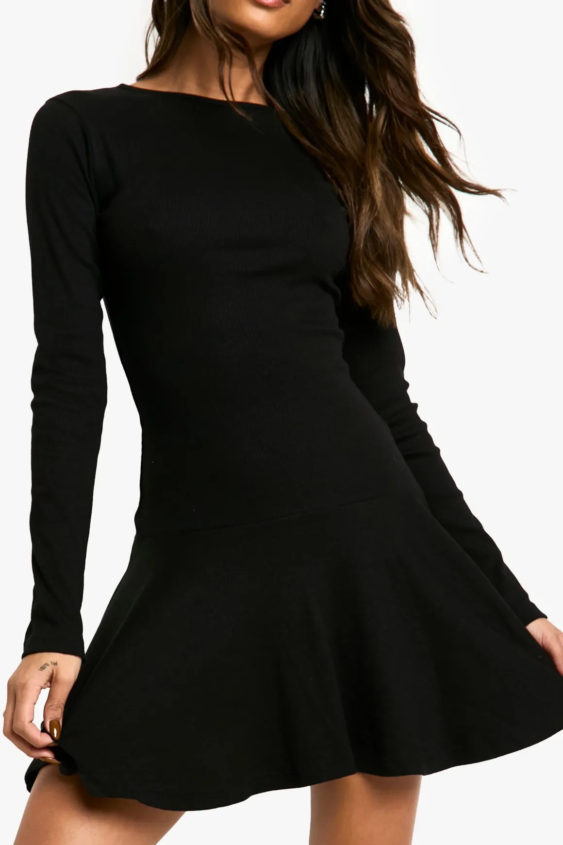 Robe patineuse à ourlet tombé en côtes