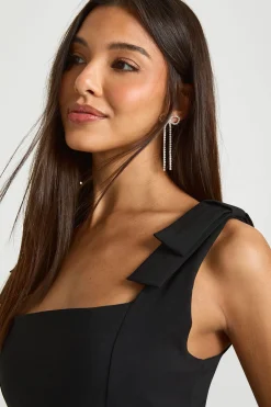 Robe patineuse à épaules nouées et encolure carrée