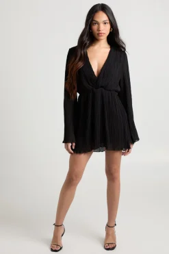 Robe Patineuse Plissée À Ourlet Volants Et Décolleté Plongeant