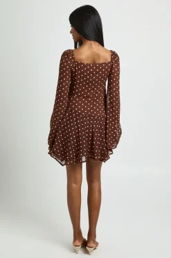 Robe Patineuse Plissée À Pois Avec Décolleté Cœur Et Détails Froncés