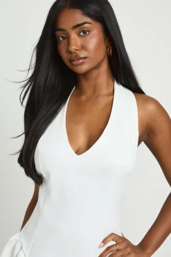 boohoo Robe Patineuse Structurée À Encolure Américaine Plongeante Ajustée<Femme Tons Neutres|Robes Patineuses