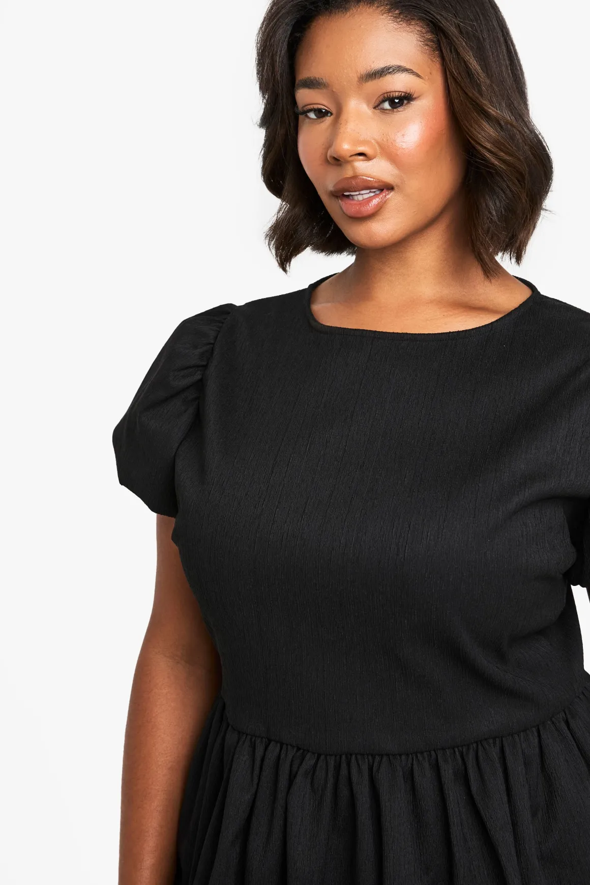 ROBE PATINEUSE STRUCTURÉE POUR TAILLES PLUS EN TISSU TEXTURÉ AVEC EFFET POMPON