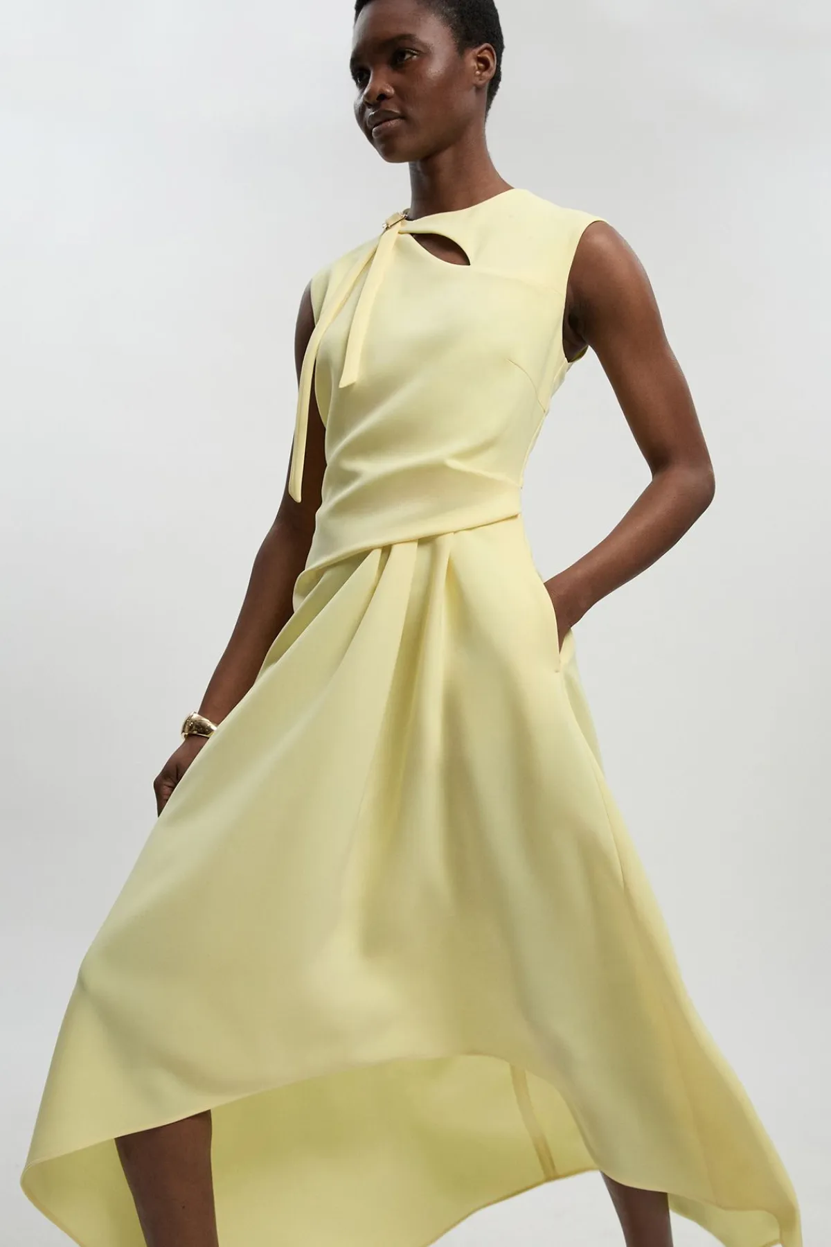 KarenMillen Robe Petite Ajustée À Encolure Drapée Et Jupe Ample Polie<Femme Robes Mi-Longues|Robes