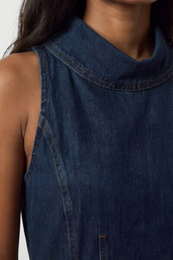 Robe Petite En Denim À Col Cheminée Et Jupe Évasée
